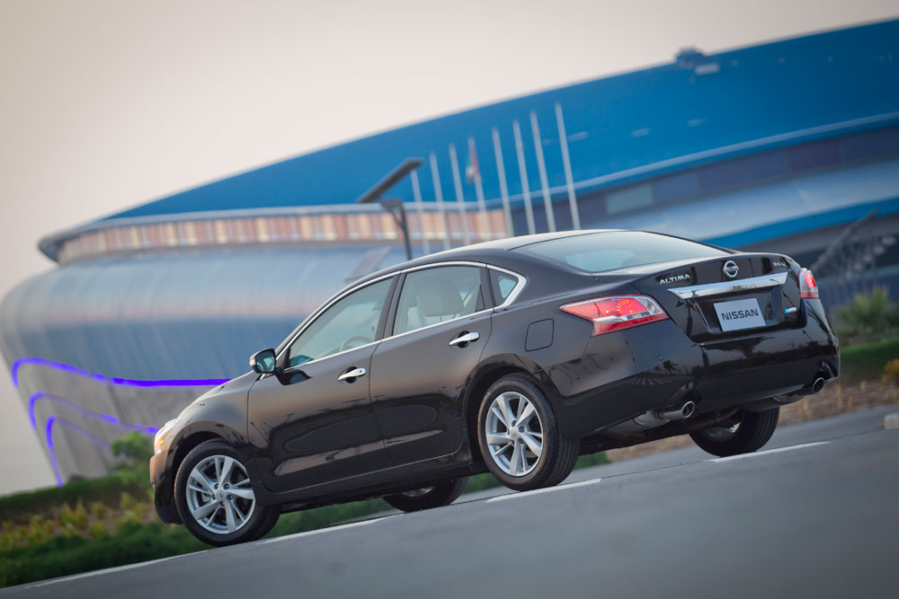 Nissan altima coupe middle east #5