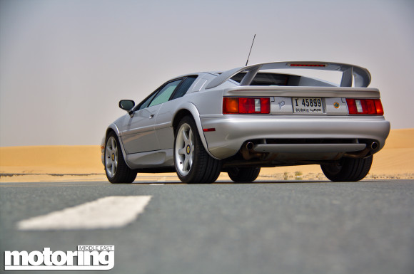 Classic Lotus Esprit V8 in Dubai video review