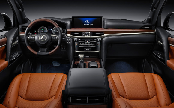 2016 Lexus LX570 launched